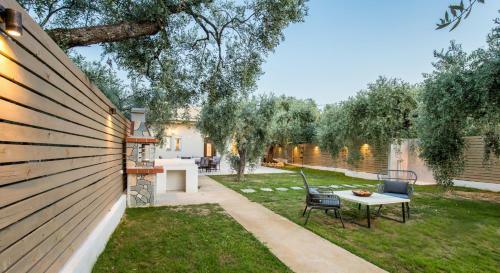 Villa 4 You Iliopetra