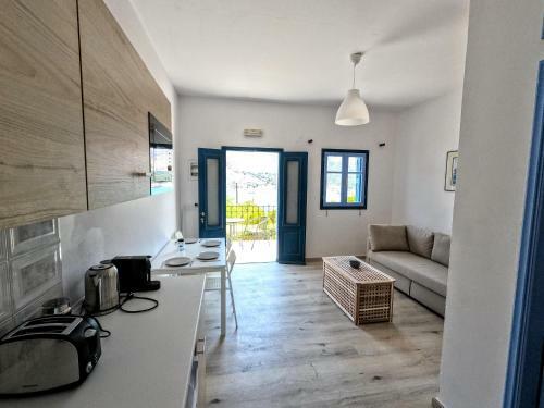Marina Pedi Apartments
