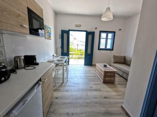 Marina Pedi Apartments