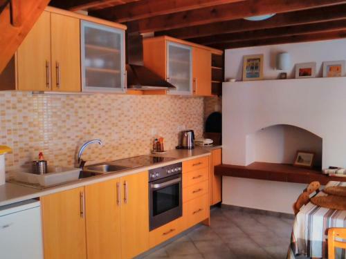 Overthe Sea Apartments