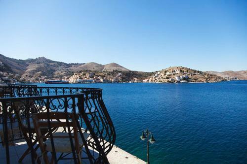 Overthe Sea Apartments