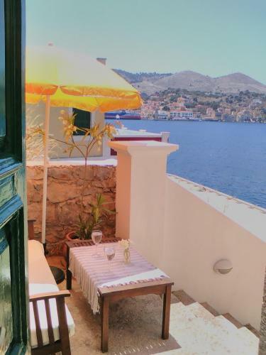 Overthe Sea Apartments