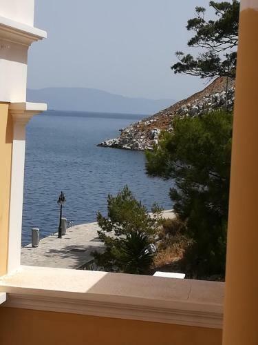 Overthe Sea Apartments