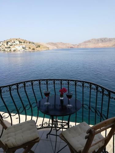 Overthe Sea Apartments