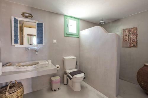 Ailouros Scenic Guest Houses