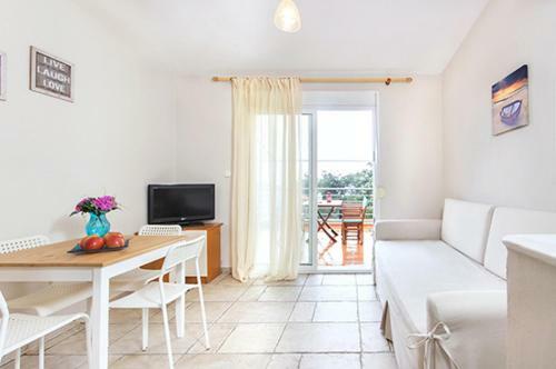 Adonis Apartman