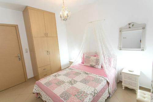 Linas House Sivota