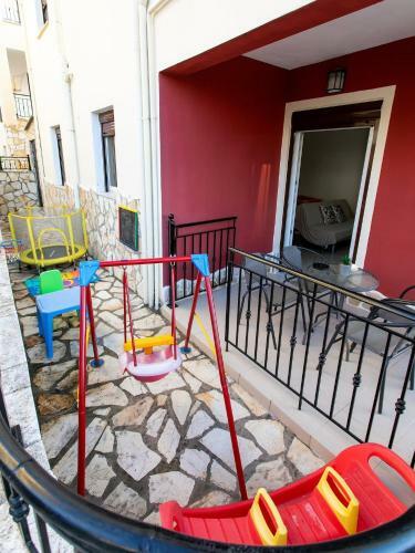 Linas House Sivota