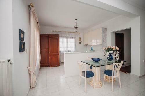 Villa Mythic House