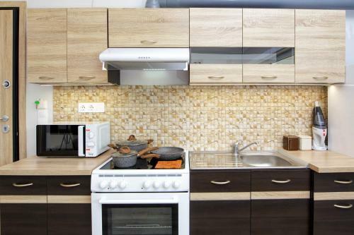 Apartamento Stellina's New Studio 5min From Beach