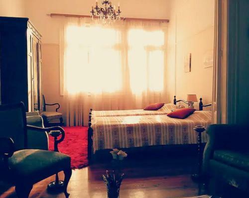 Villa ?raditional House With Large Terrace And Garden.