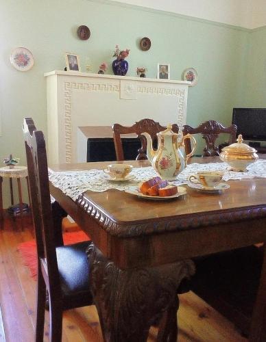 Villa ?raditional House With Large Terrace And Garden.