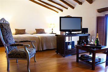 Hotel Cases Noves