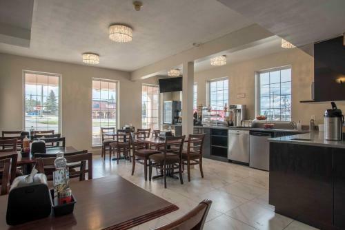 Hotel Ramada Limited 100 Mile House - Standard Cb