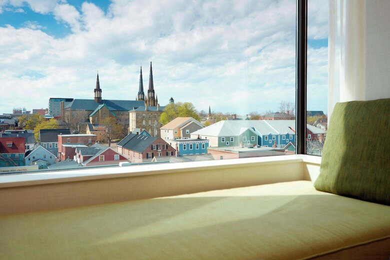 Hotel Delta Prince Edward
