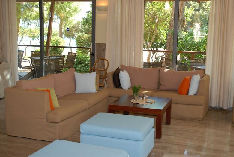 Karystion Hotel