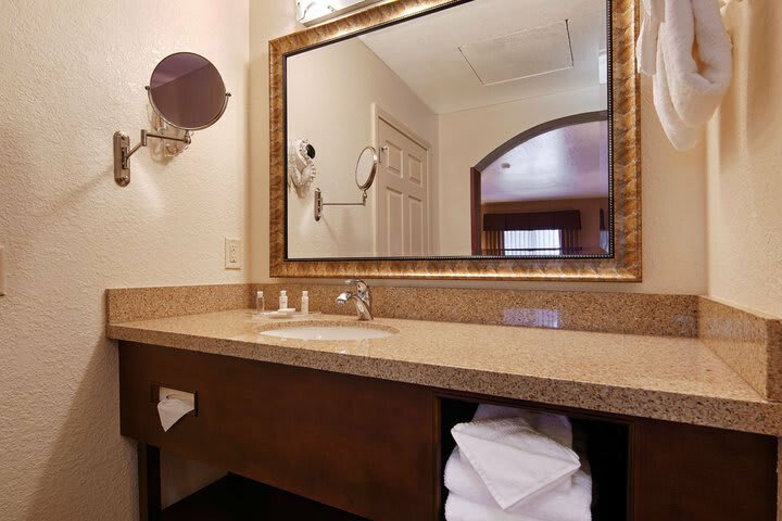 Best Western San Dimas Hotel & Suites