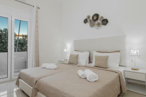 Diogenis Deluxe Apartment