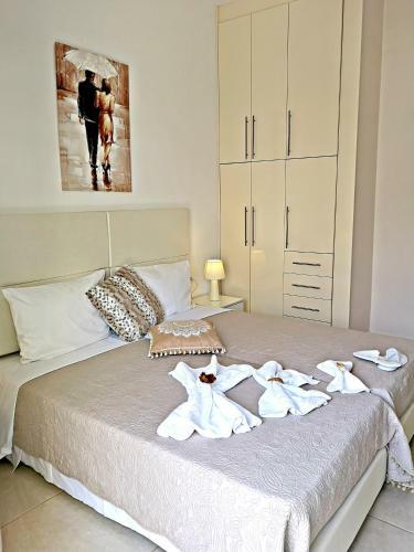 Diogenis Deluxe Apartment