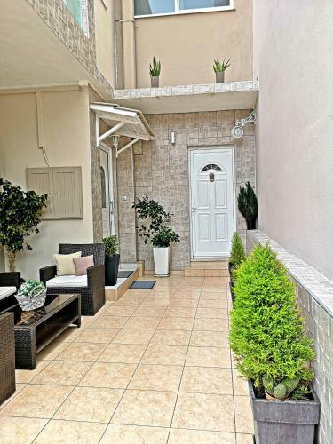 Diogenis Deluxe Apartment