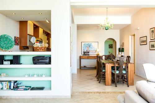 Villa Espera, Luxury Beach Front Residence