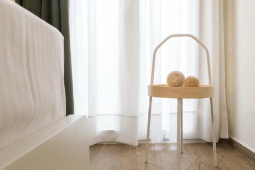Effie's Cozy Beach Front Apartment