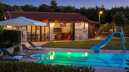 Villa Acorn