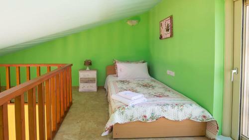 Villa Acorn