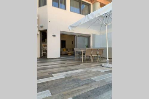 Apartamento Aelia Luxury Beach House