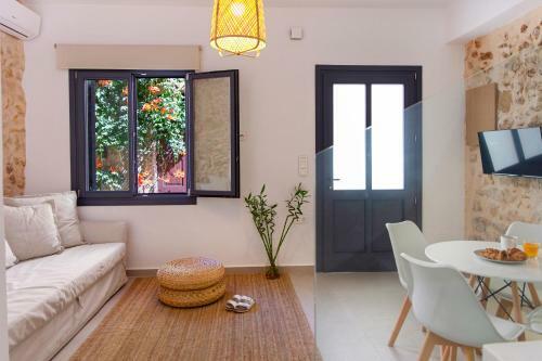 Orestis Downtown Home