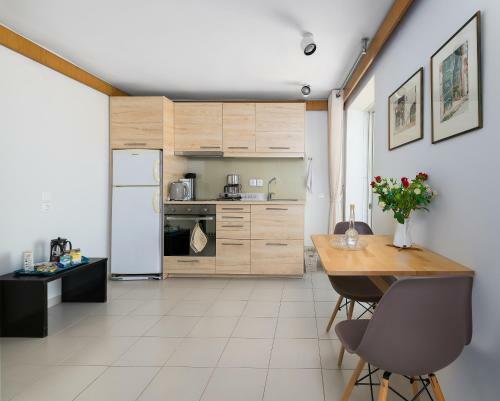 Panoramic View Roof Garden Apartment