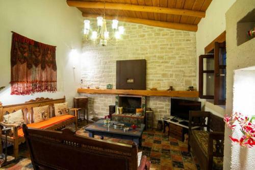 Cretan Stone Built Villa Agapi
