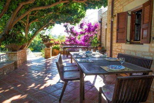 Cretan Stone Built Villa Agapi