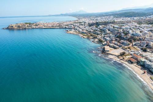 Apartamento Creta Seafront Residences