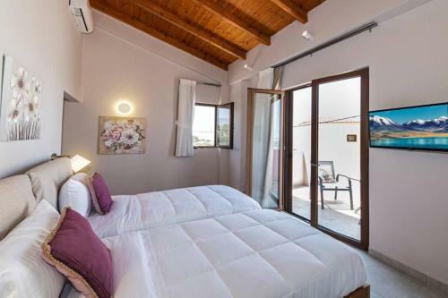 Modern Villa With Salted Water Pool,jacuzzi, Bbq!