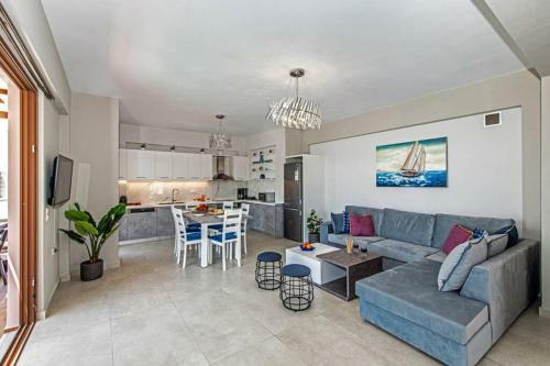Modern Villa With Salted Water Pool,jacuzzi, Bbq!