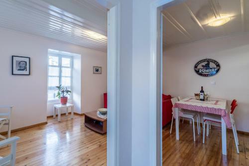 Niki's Traditional House