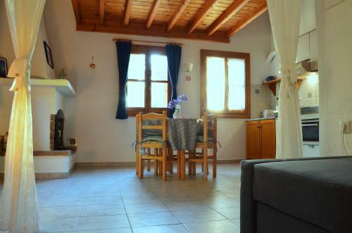 Kalokairi Cottage