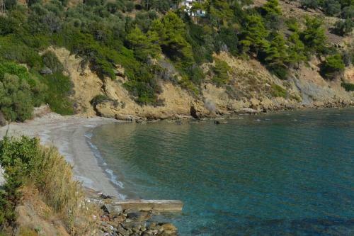 Villa Elea,suberb Seaview,nearby Beach And Town.