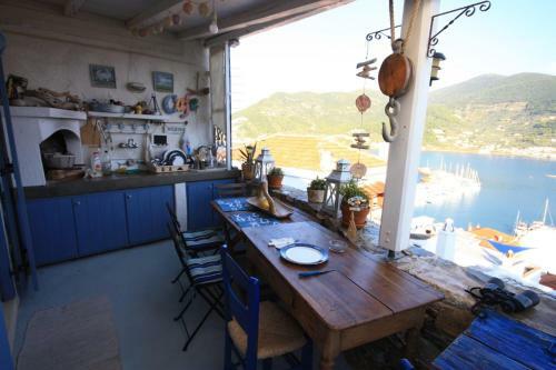 Semeli Villea Seaview Apartment