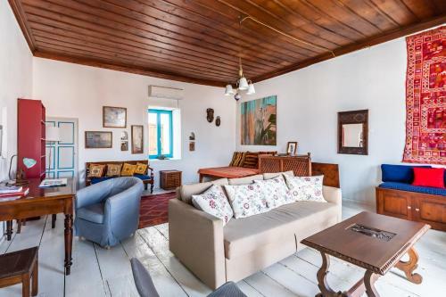 Delphine's House