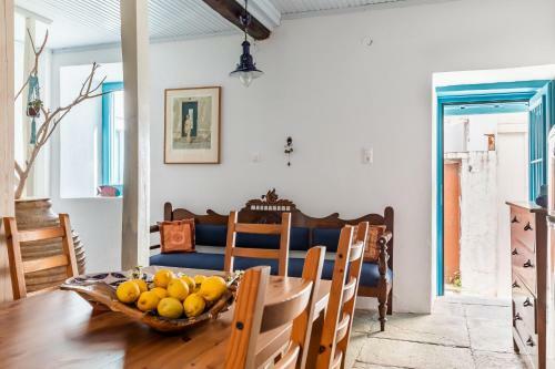Delphine's House