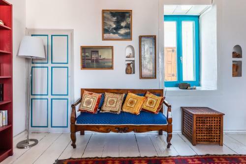 Delphine's House