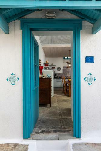 Delphine's House