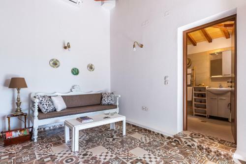Pyrgos Country House