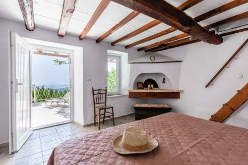 Pyrgos Country House