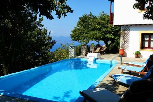 Villa Maria O