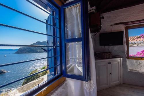 Villea Seaview Apartments