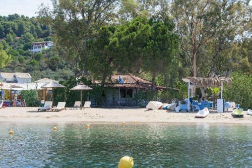 Villa Amouage Boutique Home