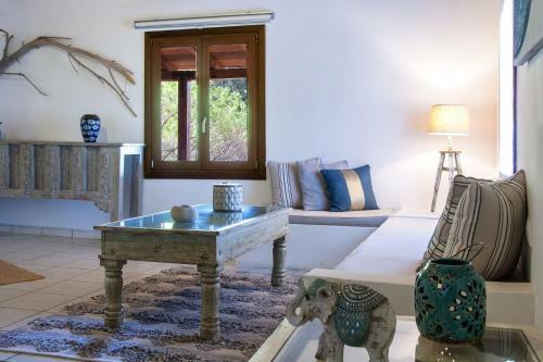 Villa Amouage Boutique Home